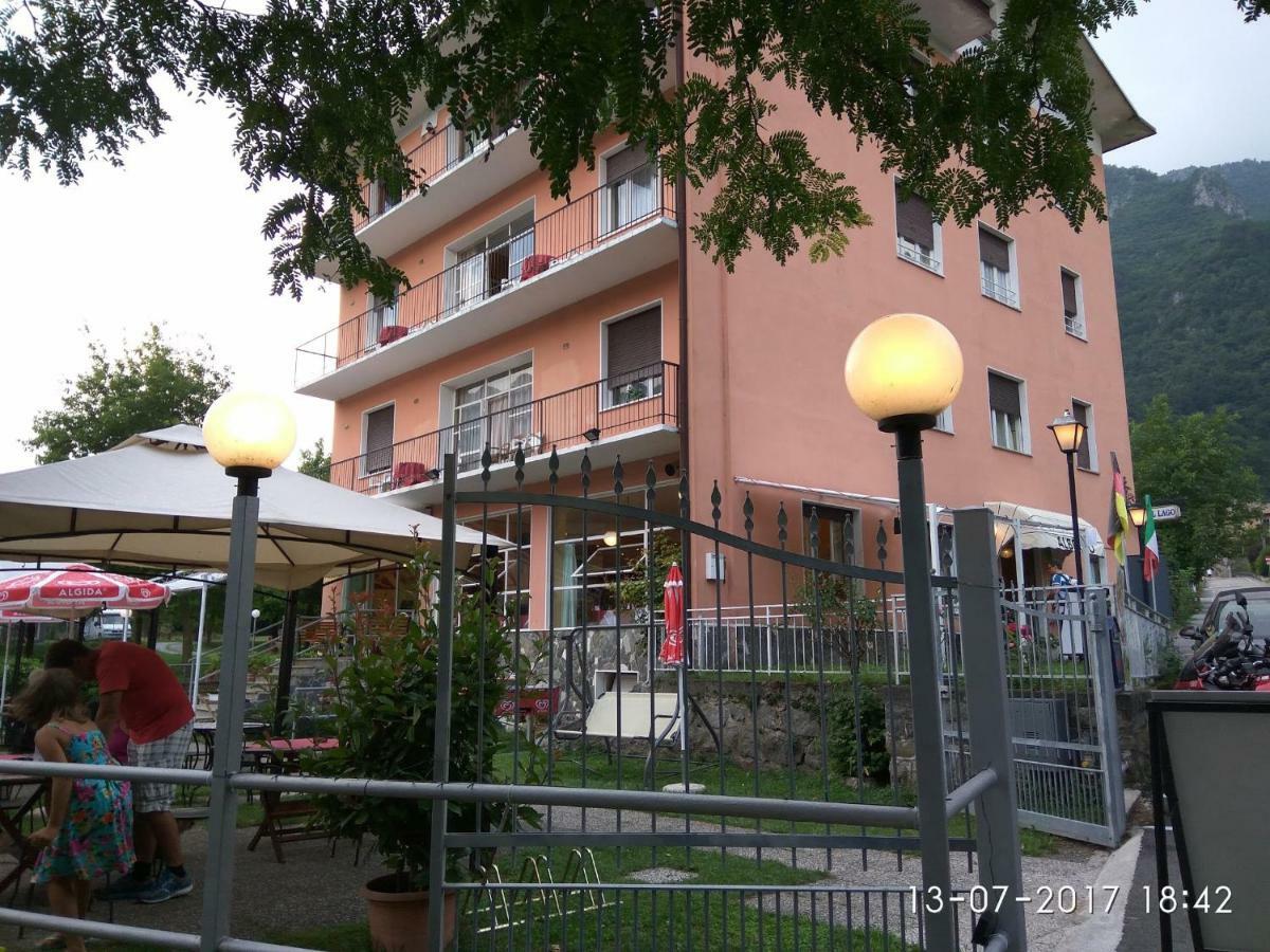 Albergo Al Lago Anfo Eksteriør bilde